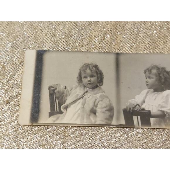 1920s Antique 4 Photo Booth Photos Uncut Strip Young Girl/Child Large Curls Hair - Picture 2 of 8